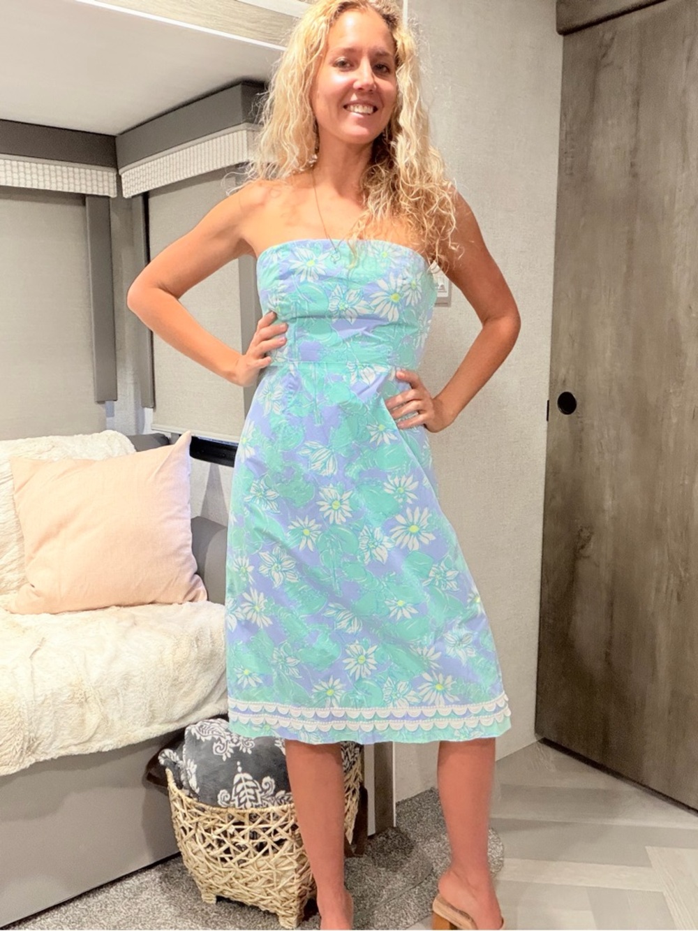Vintage Y2K Lilly Pulitzer Strapless Floral Sundress Blue Green Purple Size 2